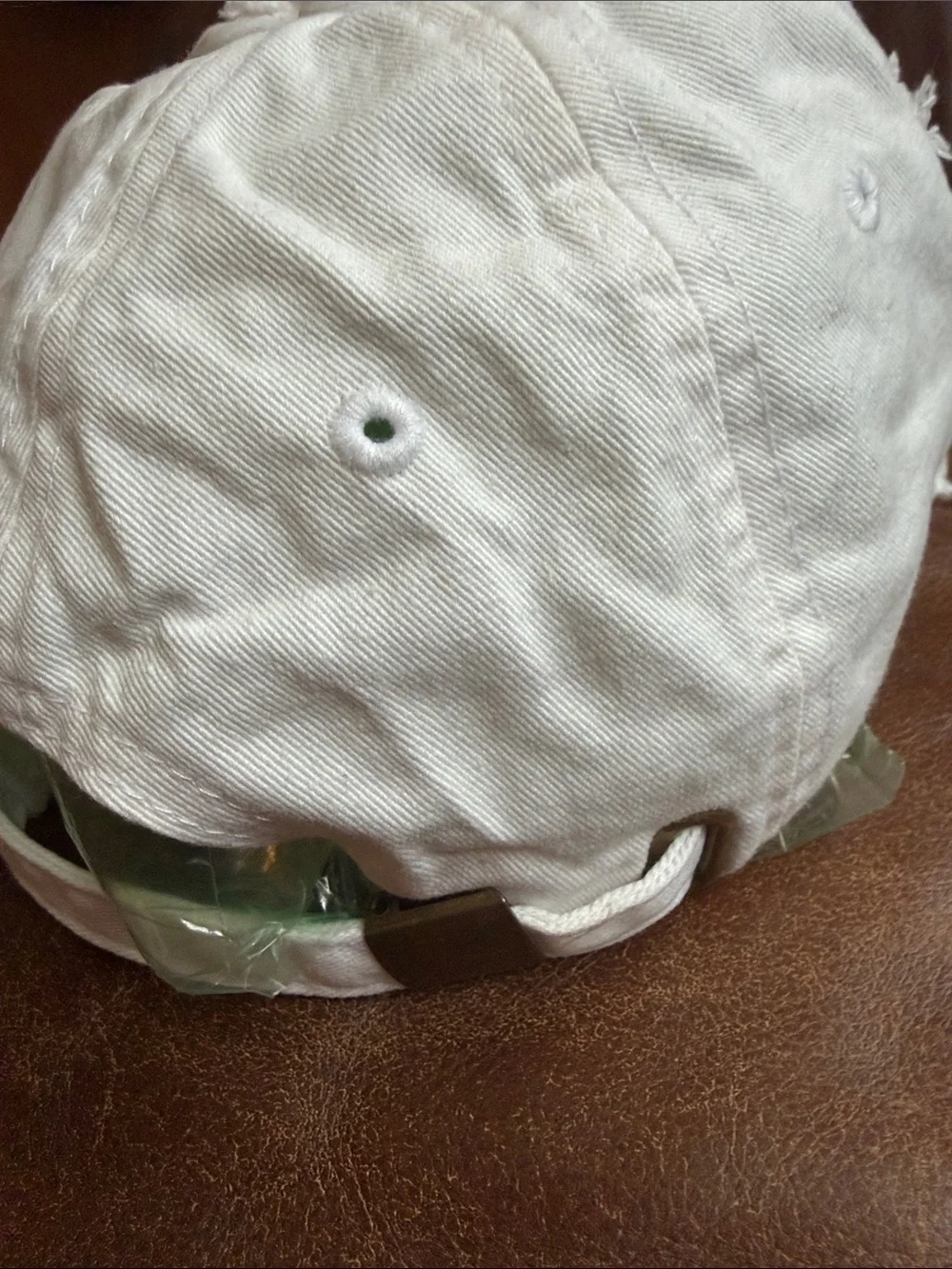 BEAR stylish white